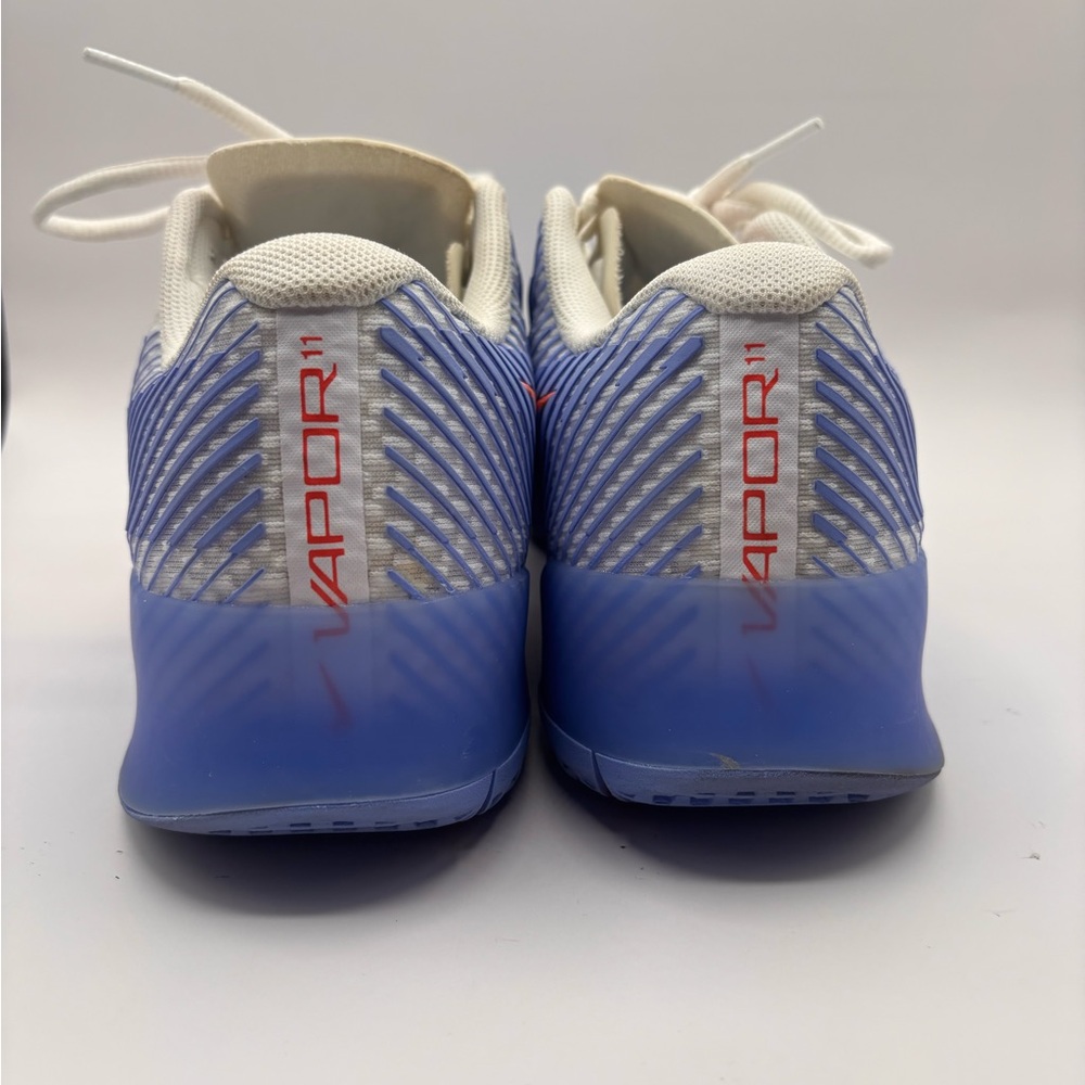 NikeCourt Air Zoom Vapor 11 Women's Size 10 Hard Court DR6965-106 White And Blue - Picture 6 of 13